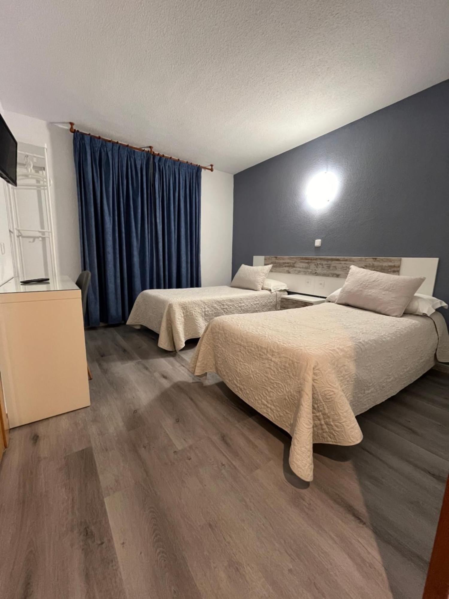 Hostal Azul El Molar Buitenkant foto