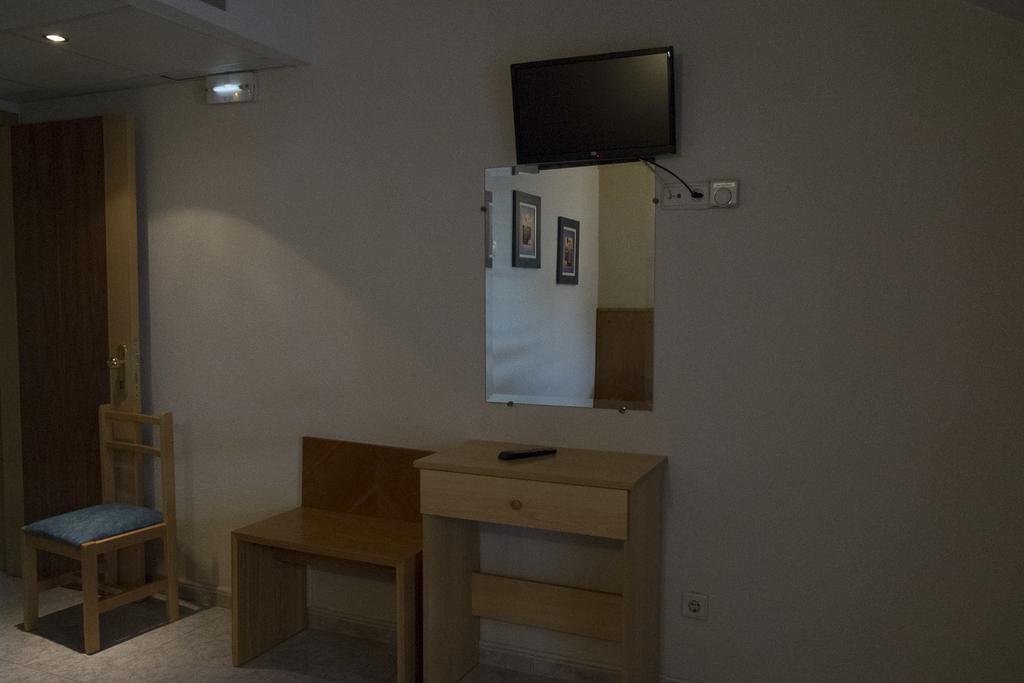 Hostal Azul El Molar Buitenkant foto