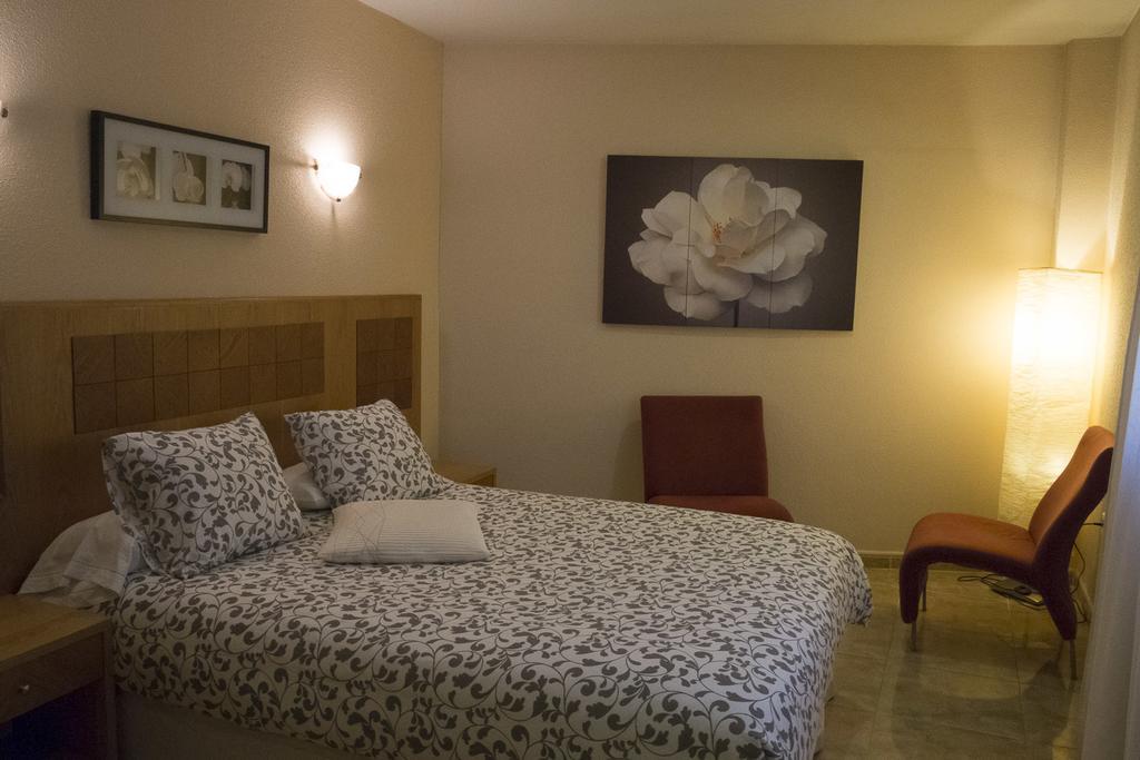 Hostal Azul El Molar Buitenkant foto