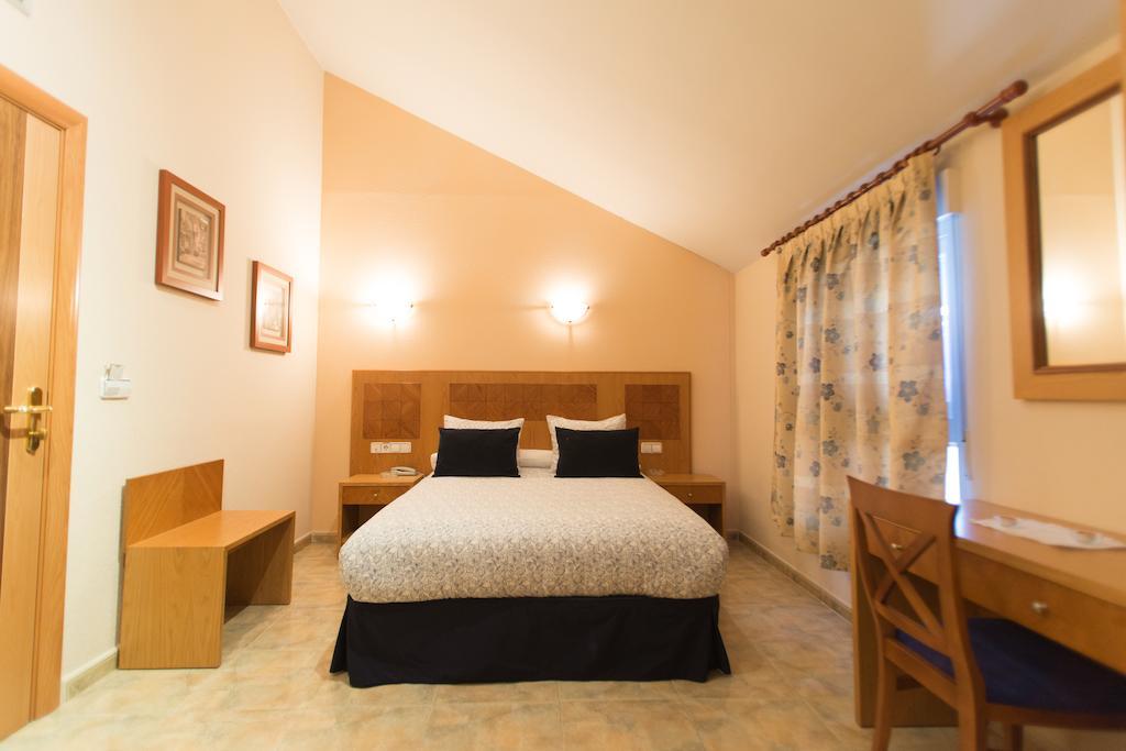 Hostal Azul El Molar Buitenkant foto